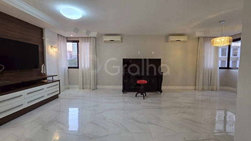 Apartamento no Centro a venda   com 3 suítes e 2 vagas de garagem: 1ª foto da galeria de imagens do imóvel