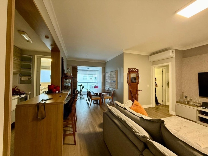 Apartamento a venda no Itacorubi com 3 dormitórios 1 suíte e 1 vaga: 2ª foto da galeria de imagens do imóvel