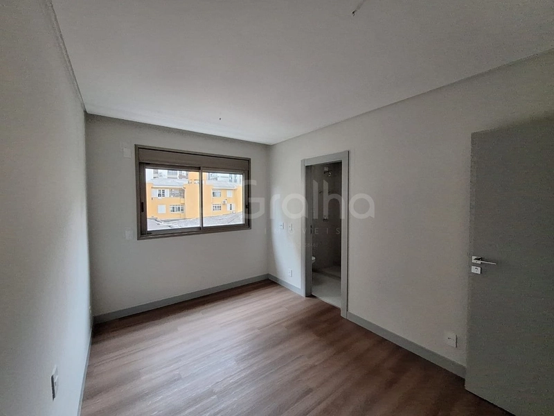 Apartamento no Centro  com 3 suítes, 2 vagas de garagem: 12ª foto da galeria de imagens do imóvel