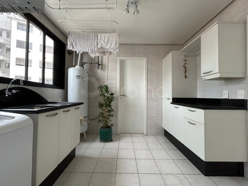 Apartamento na Agronômica com 4 dormitórios 03 suítes e 2 vagas ]: 12ª foto da galeria de imagens do imóvel