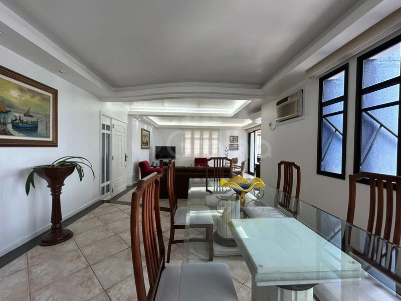 Apartamento na Agronômica com 4 dormitórios 03 suítes e 2 vagas ]: 3ª foto da galeria de imagens do imóvel
