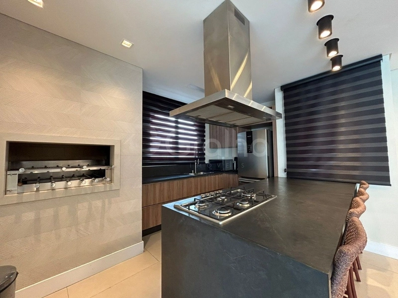 Apartamento na Agronômica com 4 dormitórios 03 suítes e 2 vagas ]: 27ª foto da galeria de imagens do imóvel