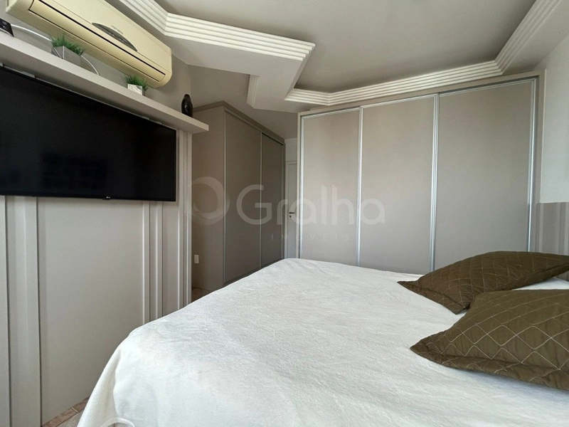 Apartamento na Agronômica com 4 dormitórios 03 suítes e 2 vagas ]: 18ª foto da galeria de imagens do imóvel