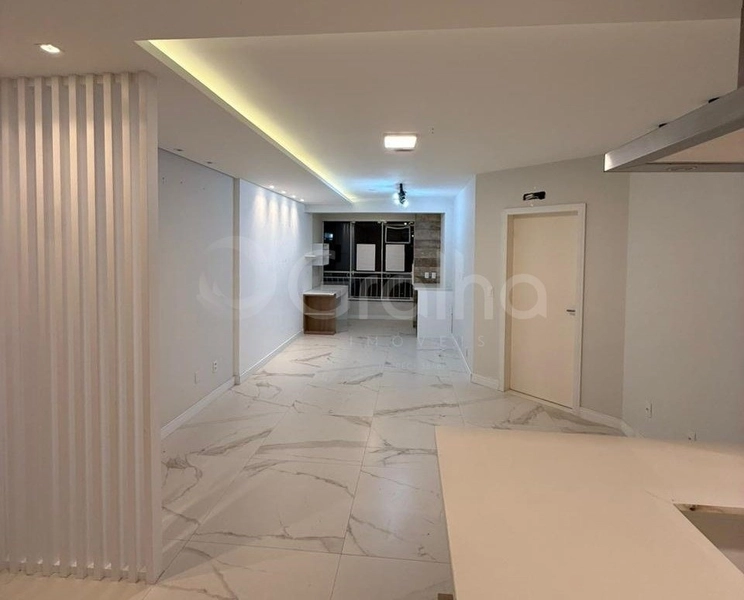 Apartamento  em Coqueiros com 2 dormitórios, sendo 1 suíte e 1 vaga: 4ª foto da galeria de imagens do imóvel