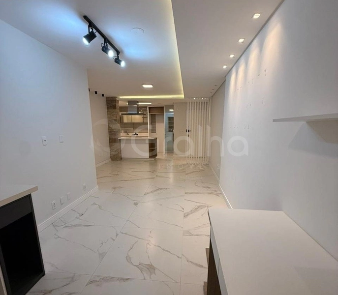 Apartamento  em Coqueiros com 2 dormitórios, sendo 1 suíte e 1 vaga: 2ª foto da galeria de imagens do imóvel