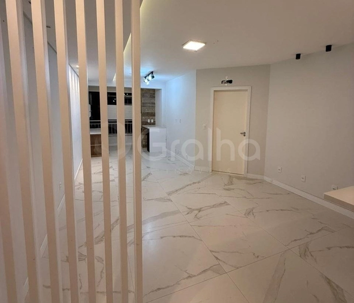Apartamento  em Coqueiros com 2 dormitórios, sendo 1 suíte e 1 vaga: 5ª foto da galeria de imagens do imóvel