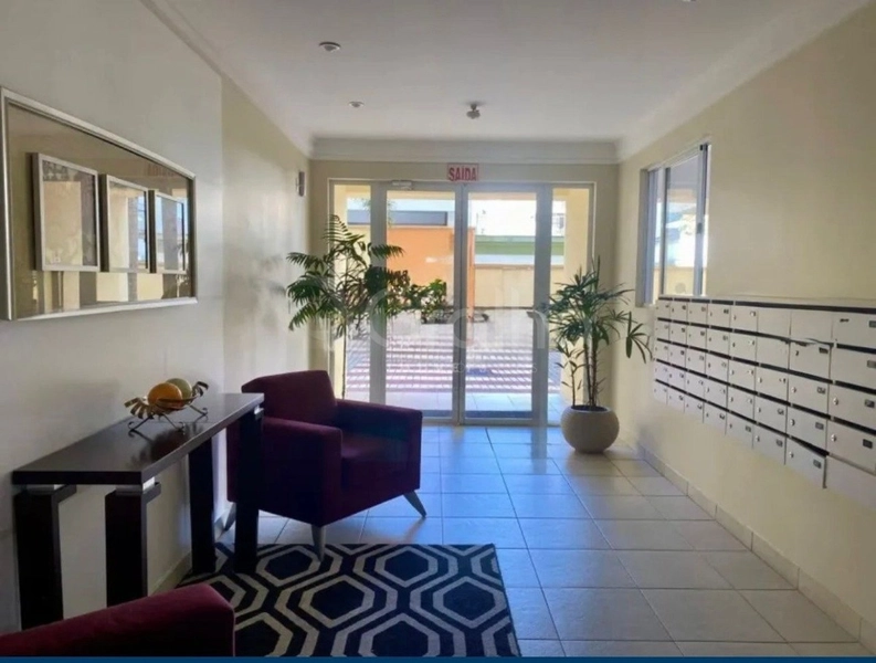 Apartamento  em Coqueiros com 2 dormitórios, sendo 1 suíte e 1 vaga: 18ª foto da galeria de imagens do imóvel