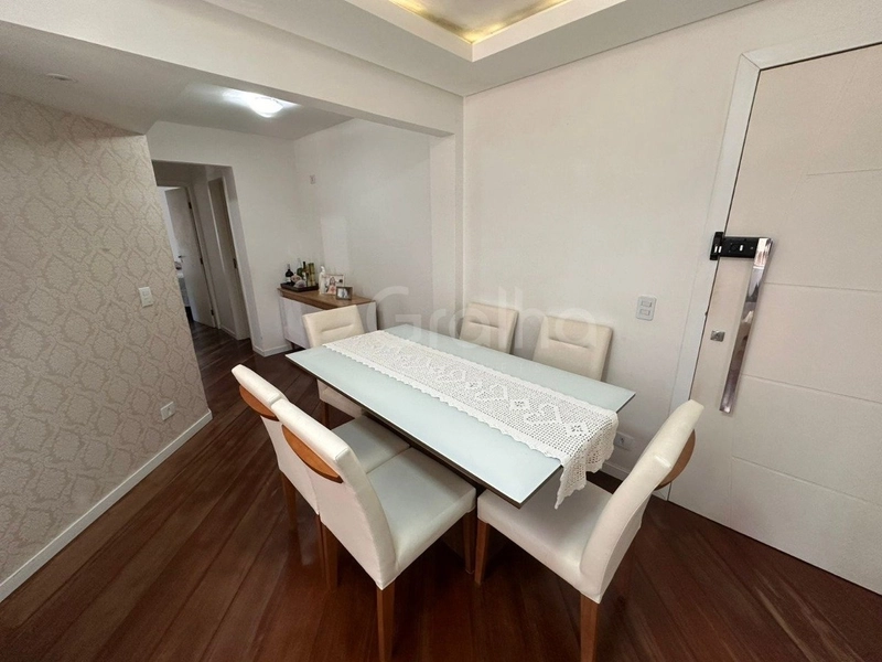 Apartamento  em Coqueiros com 2 dormitórios e 1 vaga: 10ª foto da galeria de imagens do imóvel
