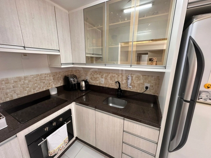 Apartamento  em Coqueiros com 2 dormitórios e 1 vaga: 14ª foto da galeria de imagens do imóvel