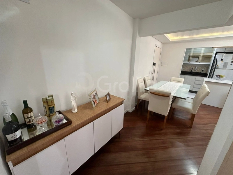 Apartamento  em Coqueiros com 2 dormitórios e 1 vaga: 19ª foto da galeria de imagens do imóvel