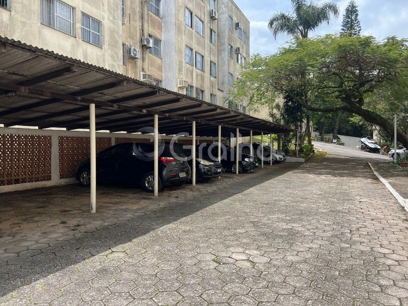 Apartamento  em Coqueiros com 2 dormitórios e 1 vaga: 9ª foto da galeria de imagens do imóvel