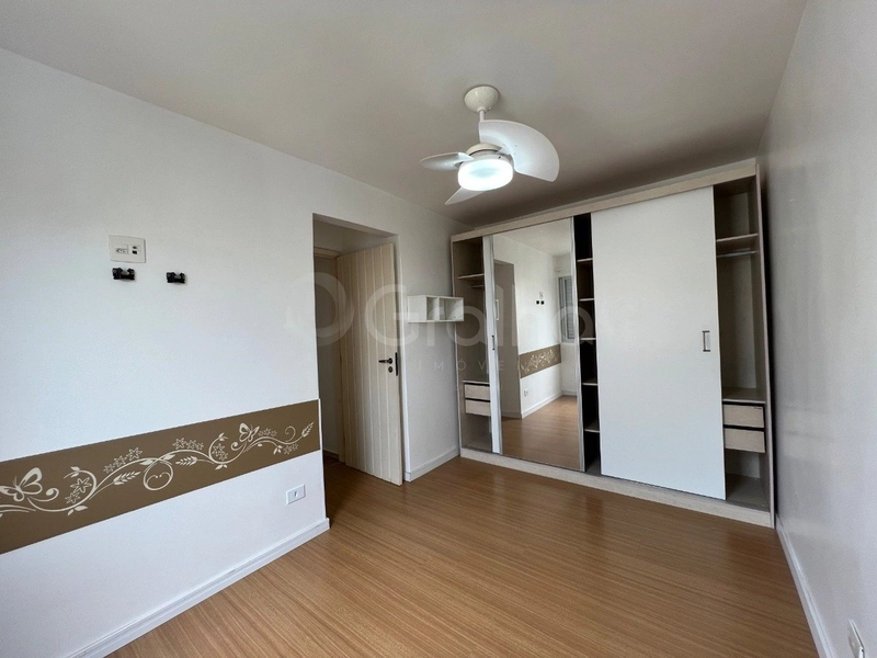Apartamento  em Coqueiros com 2 dormitórios e 1 vaga: 14ª foto da galeria de imagens do imóvel