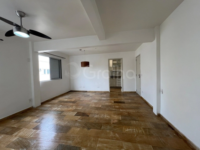 Apartamento  em Coqueiros com 2 dormitórios e 1 vaga: 3ª foto da galeria de imagens do imóvel