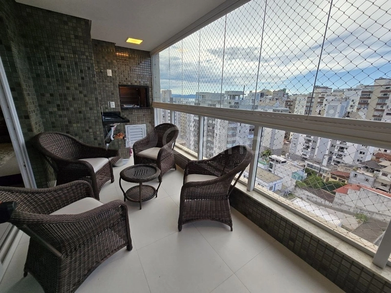 Apartamento na Agronômica a venda com 3 suítes e 2 vagas: 1ª foto da galeria de imagens do imóvel