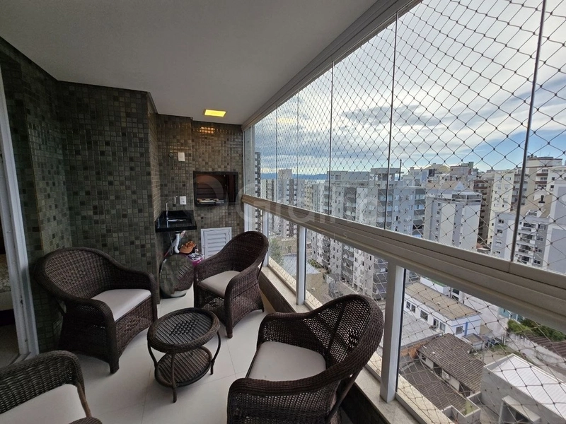 Apartamento na Agronômica a venda com 3 suítes e 2 vagas: 4ª foto da galeria de imagens do imóvel