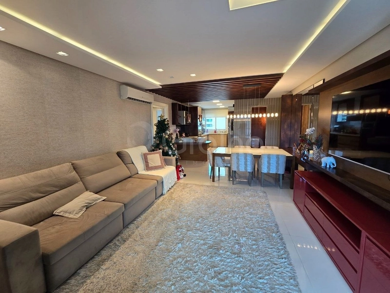 Apartamento na Agronômica a venda com 3 suítes e 2 vagas: 2ª foto da galeria de imagens do imóvel