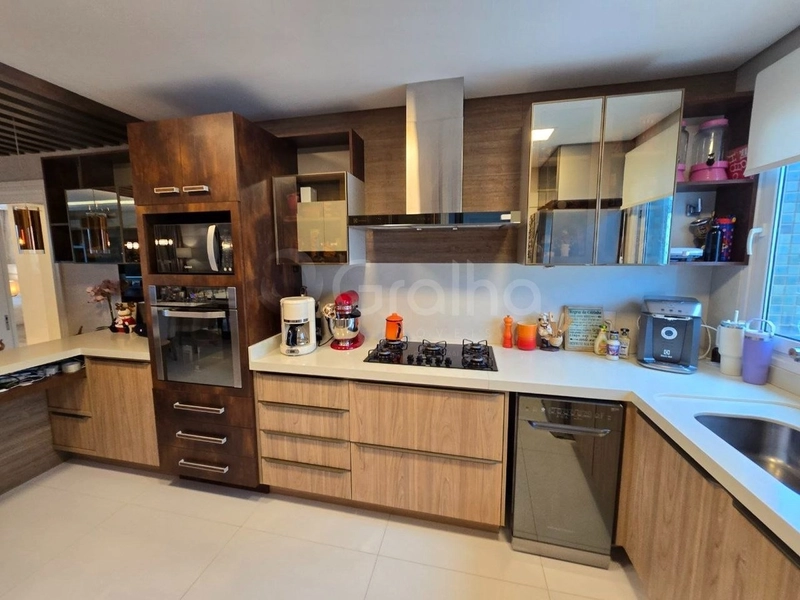 Apartamento na Agronômica a venda com 3 suítes e 2 vagas: 20ª foto da galeria de imagens do imóvel