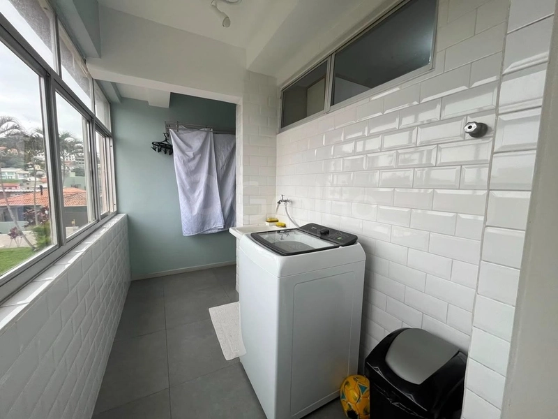 Apartamento em Coqueiros com 3 dormitórios 1 suíte e 1 vaga: 14ª foto da galeria de imagens do imóvel