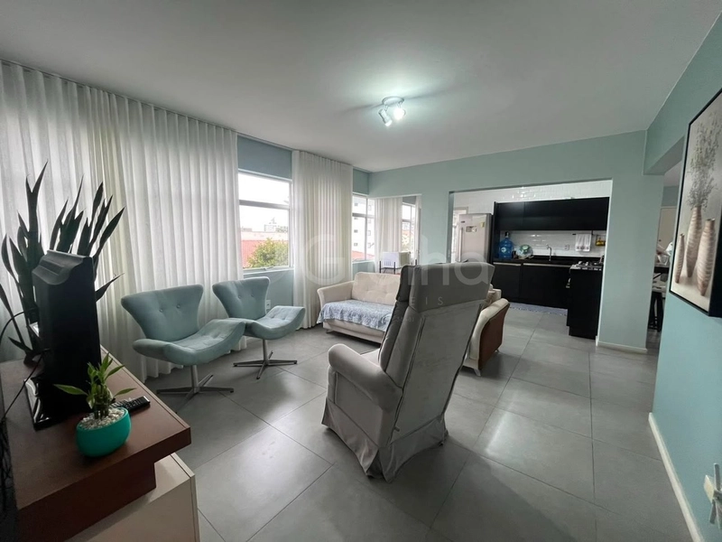 Apartamento em Coqueiros com 3 dormitórios 1 suíte e 1 vaga: 4ª foto da galeria de imagens do imóvel