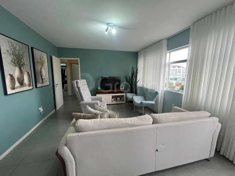 Apartamento em Coqueiros com 3 dormitórios 1 suíte e 1 vaga: 7ª foto da galeria de imagens do imóvel