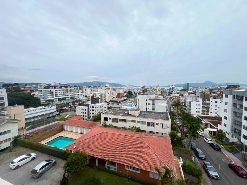 Apartamento em Coqueiros com 3 dormitórios 1 suíte e 1 vaga: 31ª foto da galeria de imagens do imóvel