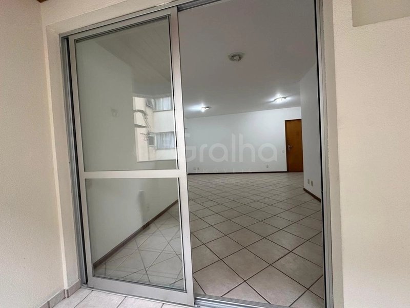 Apartamento no Centro com 3 dormitórios, sendo 1 suíte 2 vaga - 98m²: 2ª foto da galeria de imagens do imóvel