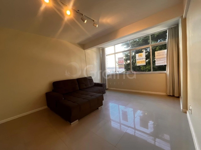 Apartamento no Centro a venda com  3 quartos  1 suítes e vaga: 3ª foto da galeria de imagens do imóvel