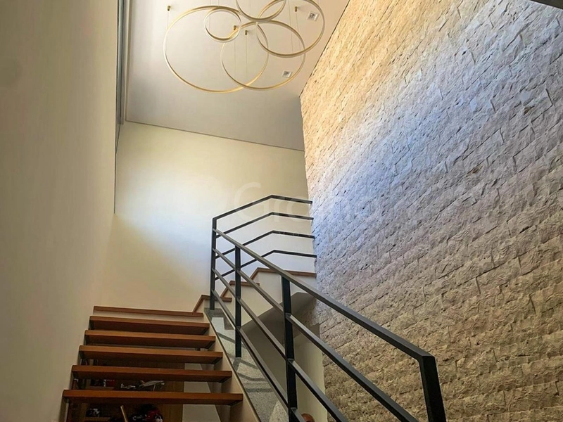 Casa de 236m² com 4 quartos sendo 3 suítes no Córrego Grande: 11ª foto da galeria de imagens do imóvel