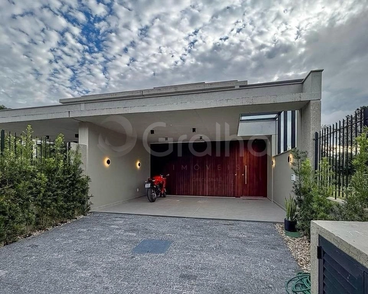 Casa de 236m² com 4 quartos sendo 3 suítes no Córrego Grande: 26ª foto da galeria de imagens do imóvel