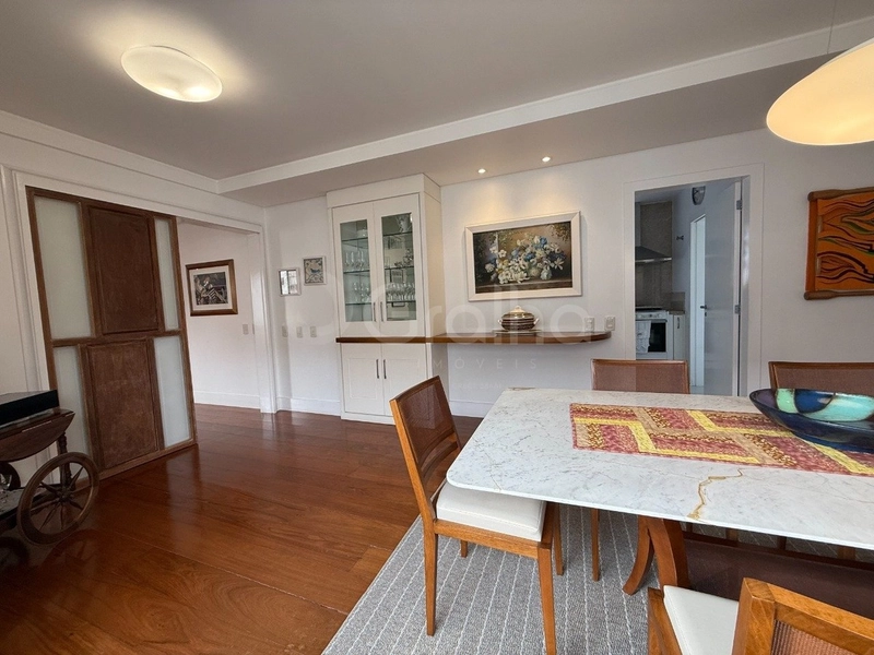 Apartamento no Centro com 3 dormitórios, sendo 1 suíte 1 vaga - 170 m²: 15ª foto da galeria de imagens do imóvel