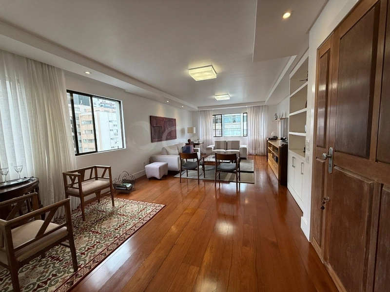 Apartamento no Centro com 3 dormitórios, sendo 1 suíte 1 vaga - 170 m²: 3ª foto da galeria de imagens do imóvel