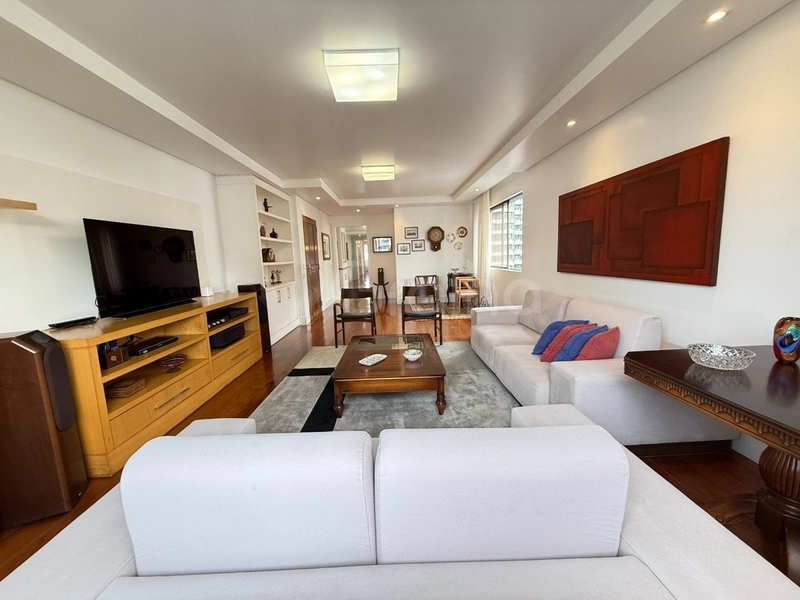 Apartamento no Centro com 3 dormitórios, sendo 1 suíte 1 vaga - 170 m²: 4ª foto da galeria de imagens do imóvel