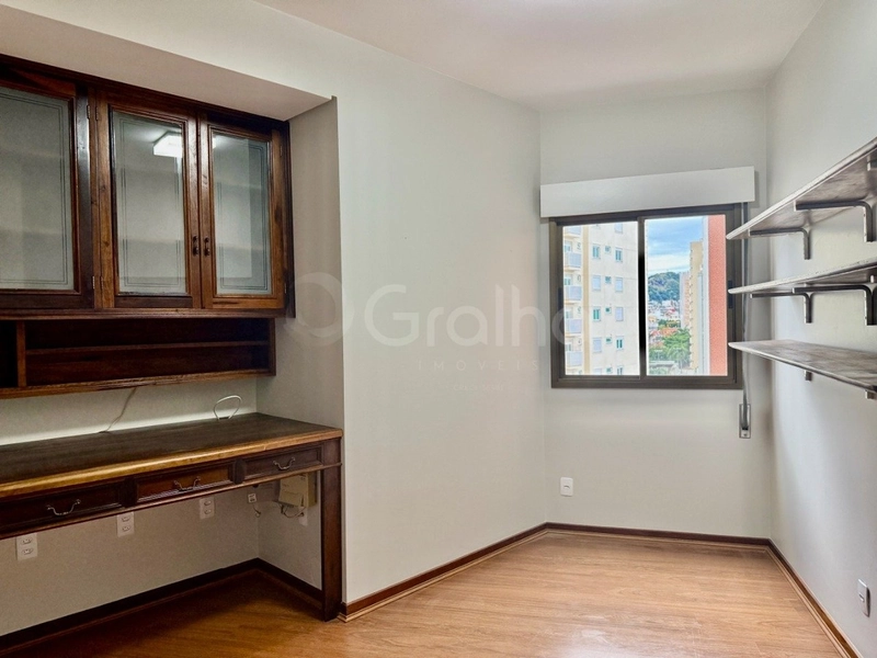 Apartamento na Agronômica com 5 dormitórios 2 suítes e 2 vagas -264 m²: 30ª foto da galeria de imagens do imóvel