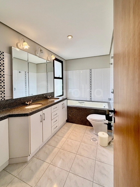 Apartamento na Agronômica com 5 dormitórios 2 suítes e 2 vagas -264 m²: 18ª foto da galeria de imagens do imóvel