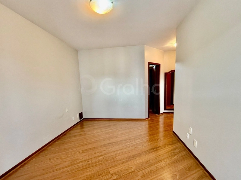 Apartamento na Agronômica com 5 dormitórios 2 suítes e 2 vagas -264 m²: 15ª foto da galeria de imagens do imóvel