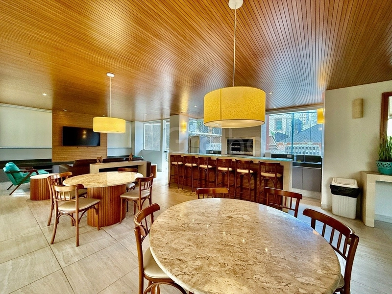 Apartamento na Agronômica com 5 dormitórios 2 suítes e 2 vagas -264 m²: 35ª foto da galeria de imagens do imóvel