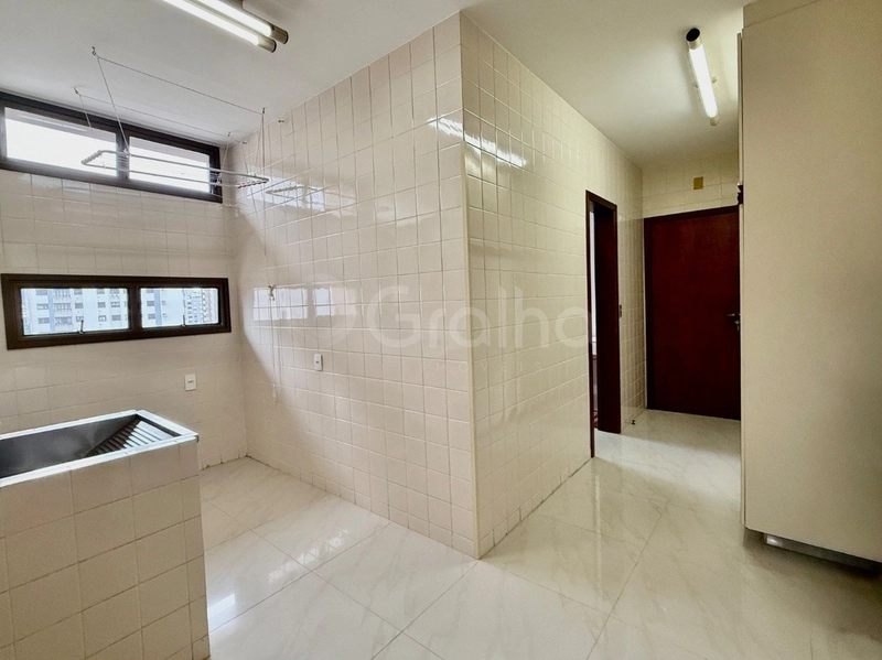 Apartamento na Agronômica com 5 dormitórios 2 suítes e 2 vagas -264 m²: 22ª foto da galeria de imagens do imóvel