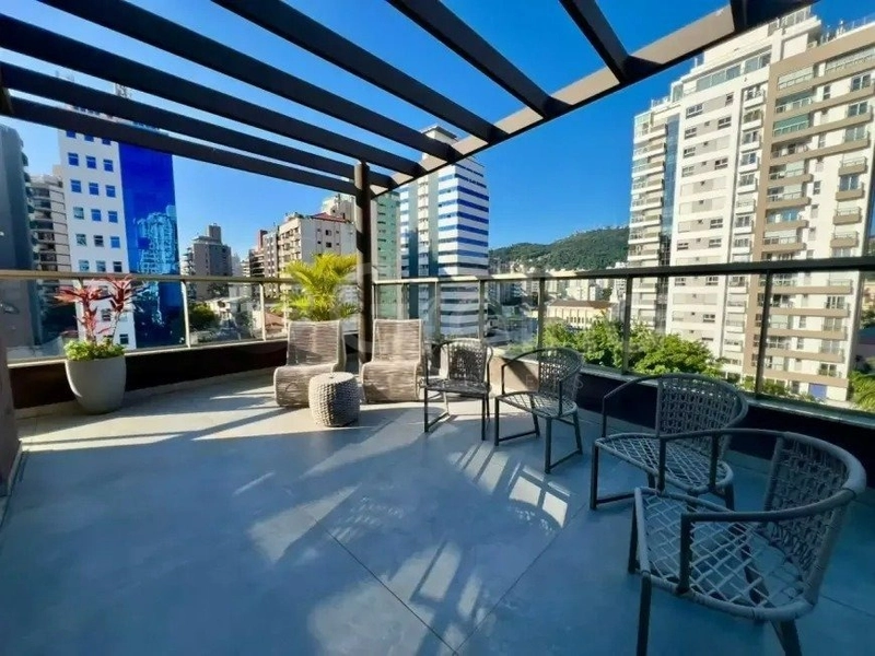Apartamento no Centro com 3 dormitórios sendo 3 suítes e 2 vagas: 2ª foto da galeria de imagens do imóvel