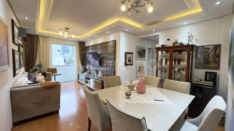 Apartamento no Centro com  3  dormitórios 1 suíte e 1 vaga 106m²: 3ª foto da galeria de imagens do imóvel