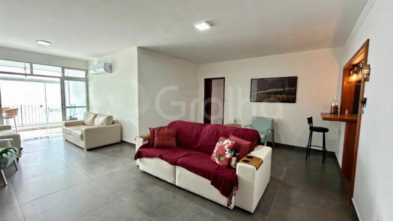 Apartamento em Coqueiros com 3 dormitórios, sendo 1 suíte e 1 vaga: 1ª foto da galeria de imagens do imóvel