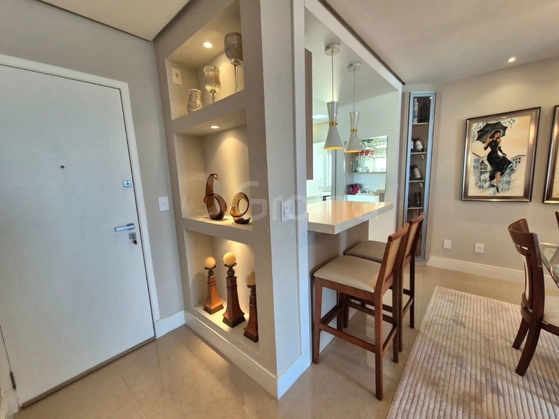 Apartamento  em Coqueiros com 2 dormitórios, sendo 1 suíte e 1 vaga: 6ª foto da galeria de imagens do imóvel