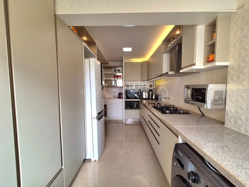 Apartamento  em Coqueiros com 2 dormitórios, sendo 1 suíte e 1 vaga: 15ª foto da galeria de imagens do imóvel