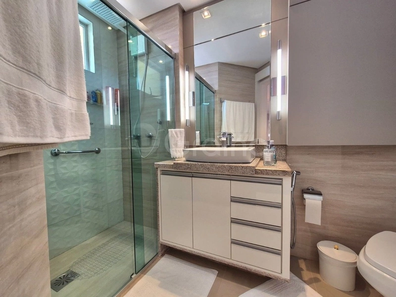 Apartamento  em Coqueiros com 2 dormitórios, sendo 1 suíte e 1 vaga: 19ª foto da galeria de imagens do imóvel