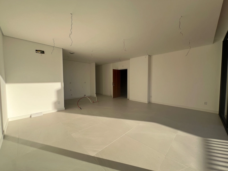 Apartamento  com 2 suítes  e 2 vagas em Cacupé com de 129 m²: 5ª foto da galeria de imagens do imóvel
