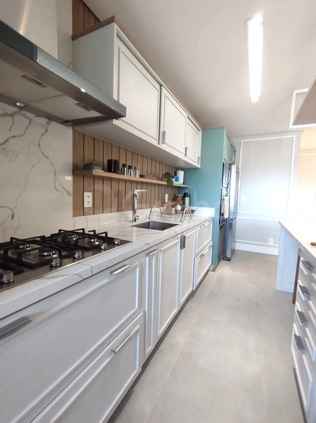 Apartamento no Centro com 2 dormitórios, sendo 1 suíte e 2 vaga: 10ª foto da galeria de imagens do imóvel
