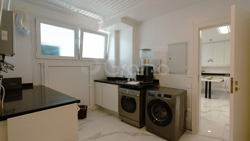 Apartamento na Beira Mar com 3 dormitórios, sendo 3 suítes e 3 vagas: 17ª foto da galeria de imagens do imóvel