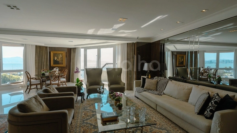 Apartamento na Beira Mar com 3 dormitórios, sendo 3 suítes e 3 vagas: 2ª foto da galeria de imagens do imóvel