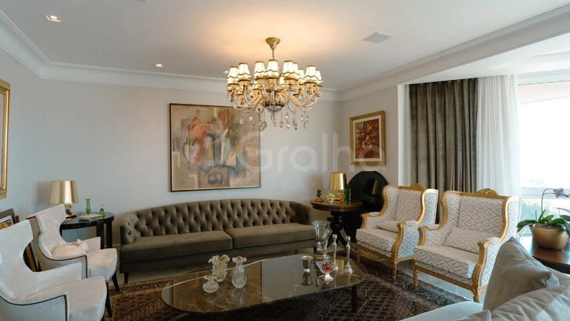 Apartamento na Beira Mar com 3 dormitórios, sendo 3 suítes e 3 vagas: 3ª foto da galeria de imagens do imóvel