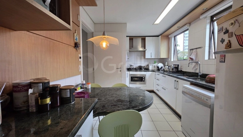 Apartamento na Beira Mar  com 3  dormitórios, sendo 3 suítes e 2 vagas: 7ª foto da galeria de imagens do imóvel