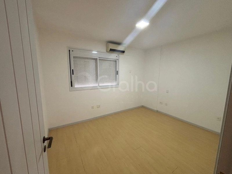 Apartamento no centro com 4 dormitórios 2 suítes e 2 vagas: 22ª foto da galeria de imagens do imóvel